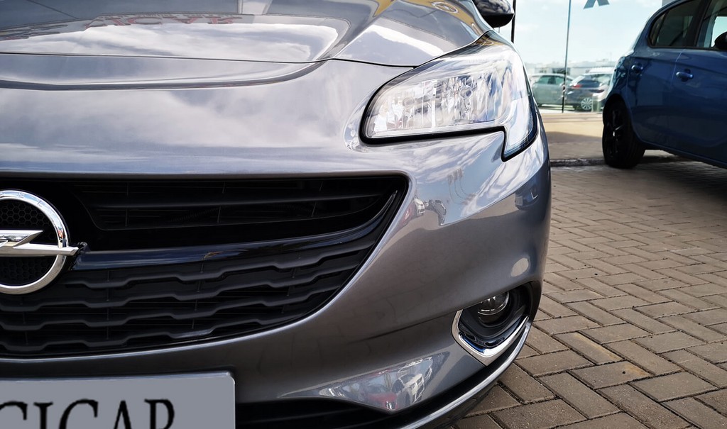 Última unidad de Opel Corsa 5p Design 14G 090 Mt5 en Lanzarote
