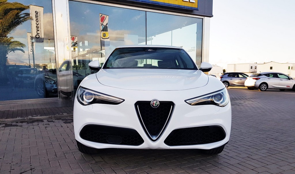 Última unidad de Alfa Romeo Stelvio Executive 2.0 200cv Q4 en Gran Canaria