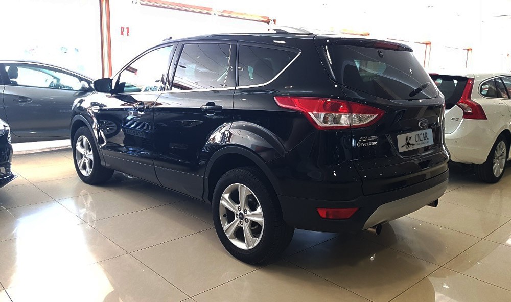 Última unidad de Ford Kuga Mca Tit 2,0 Tdci 150cv Ss M6 4X2 en Fuerteventura incorporado el 08/08/2023