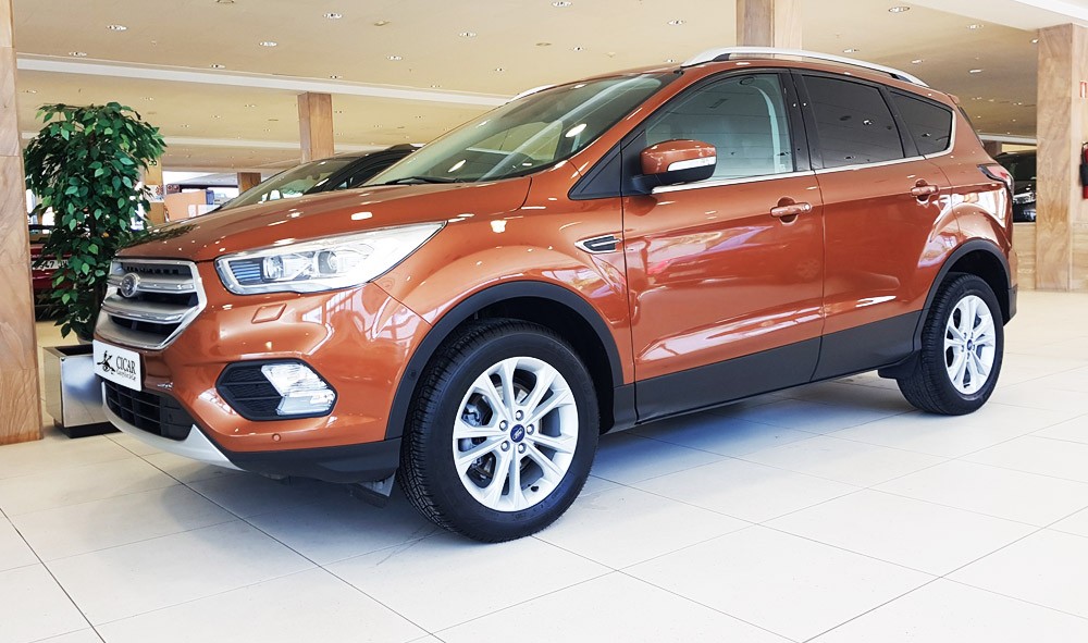 Varias unidades de Ford Kuga Mca Tit 2,0 Tdci 150cv Ss M6 4X2 en Lanzarote incorporado el 08/08/2023