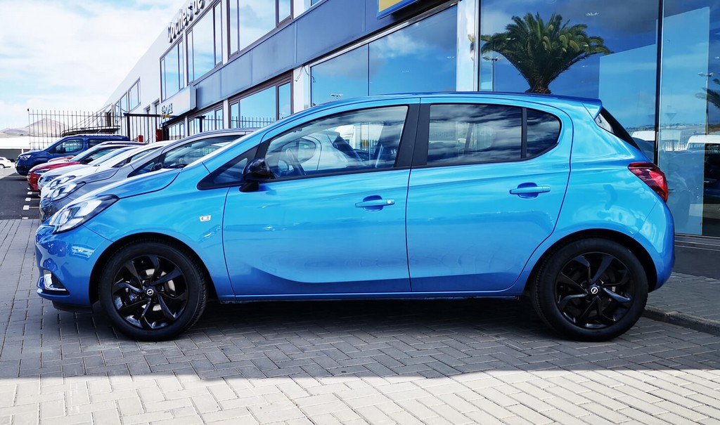 Varias  unidades de Opel Corsa 5p Elegance 1.2t Xhl At8 100Cv (74kw) en Fuerteventura incorporado el 03/02/2026