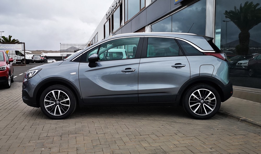 Varias  unidades de Opel Crossland X Cl Gs Line 1,2g 110cv Mt6 en Lanzarote incorporado el 09/10/2026